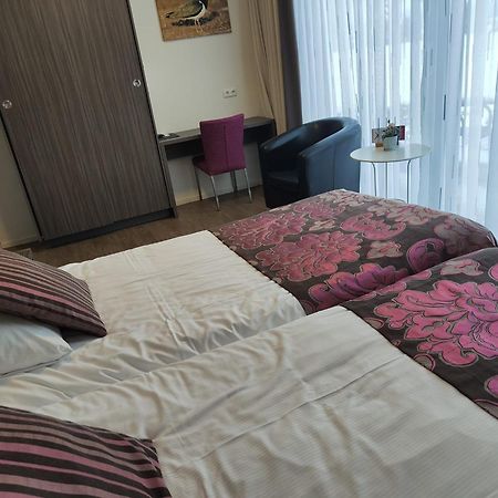 B&B Hotel De Vrije Vogel Elsloo  ภายนอก รูปภาพ