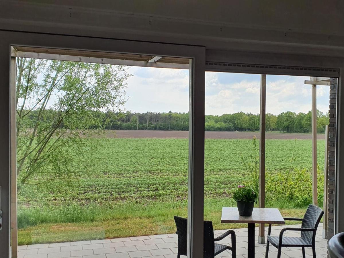 B&B Hotel De Vrije Vogel Elsloo  ห้อง รูปภาพ