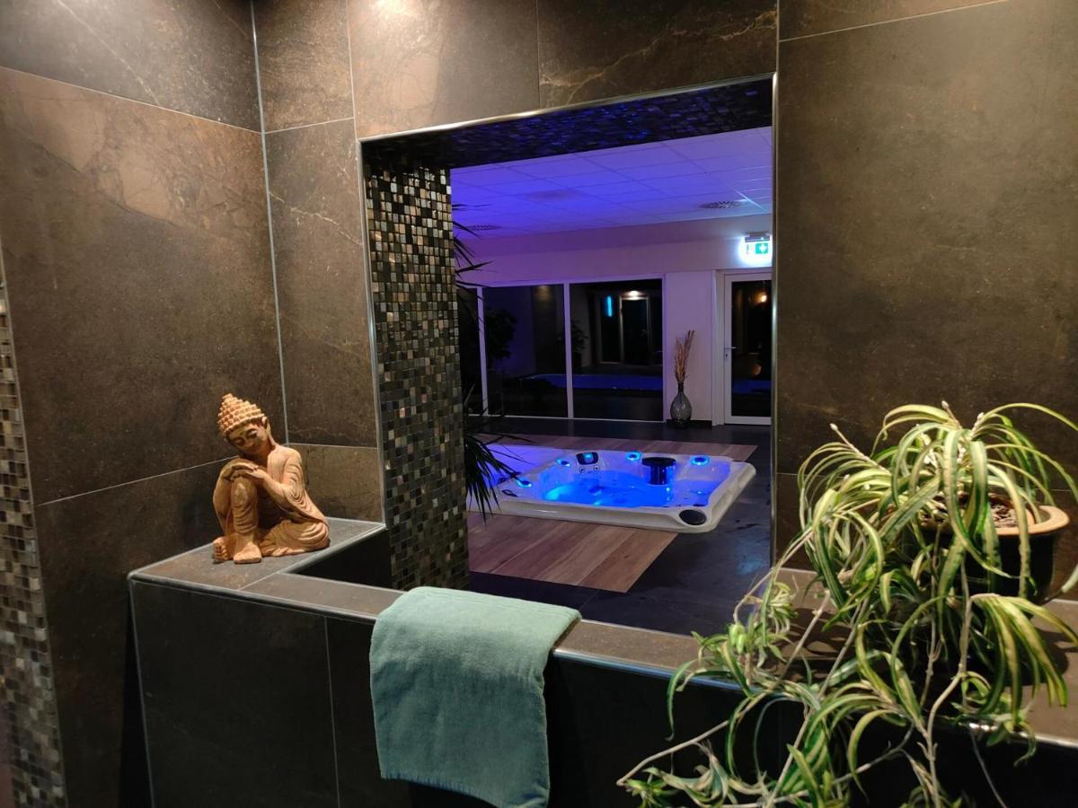 B&B Hotel De Vrije Vogel Elsloo  ภายนอก รูปภาพ