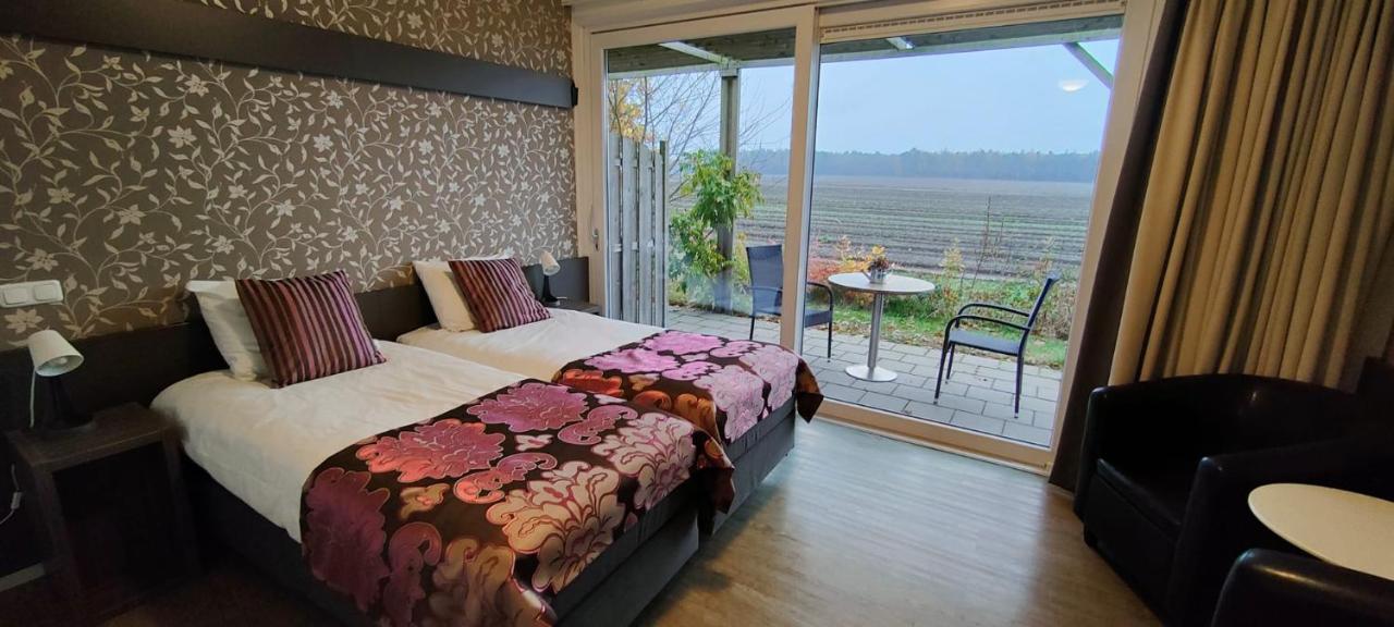 B&B Hotel De Vrije Vogel Elsloo  ภายนอก รูปภาพ