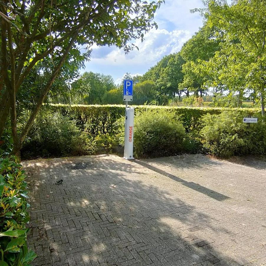 B&B Hotel De Vrije Vogel Elsloo  ภายนอก รูปภาพ